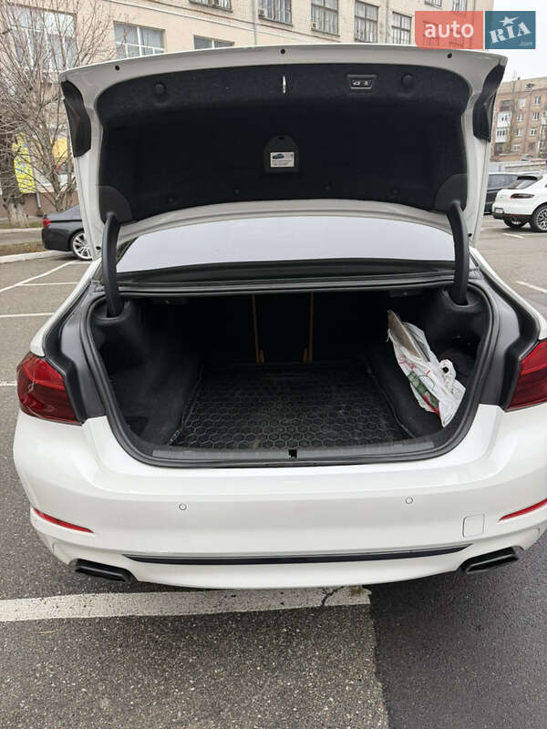 Седан BMW 5 Series 2017 в Киеве фото 13 Седан BMW 5 Series 2017 в Киеве