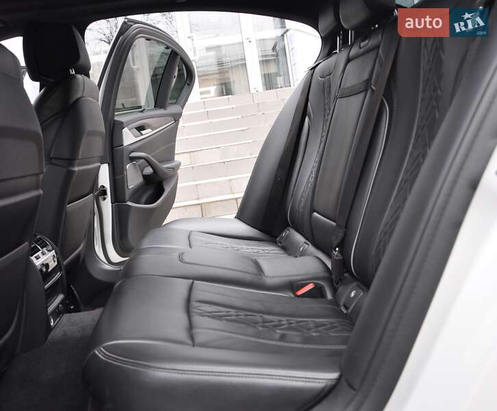 Седан BMW 5 Series 2018 в Одессе