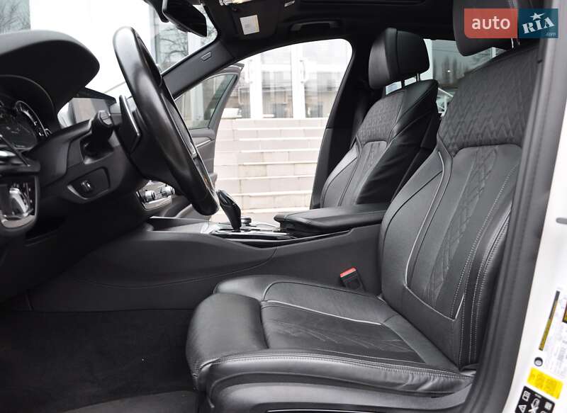 Седан BMW 5 Series 2018 в Одессе