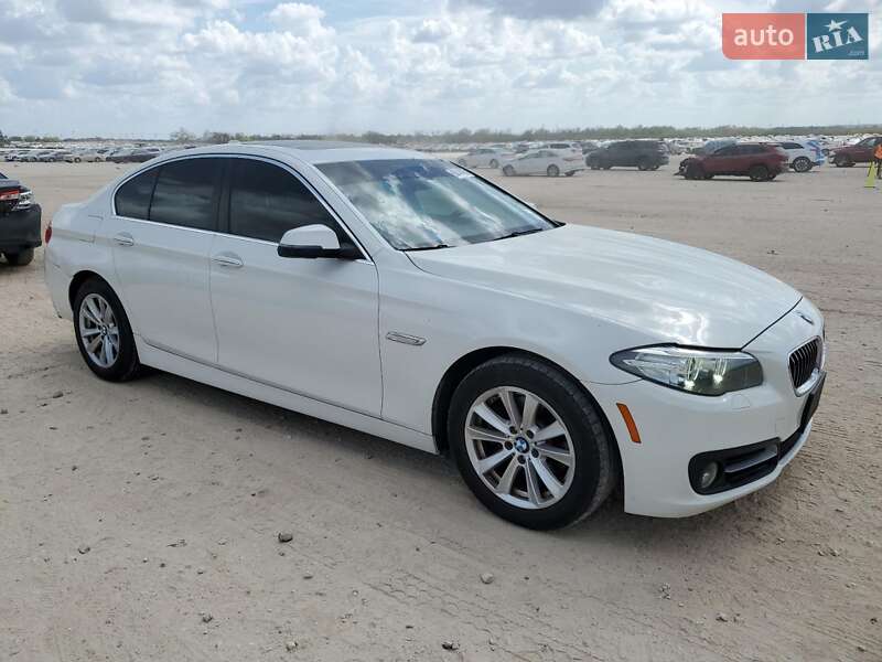 Седан BMW 5 Series 2015 в Дніпрі