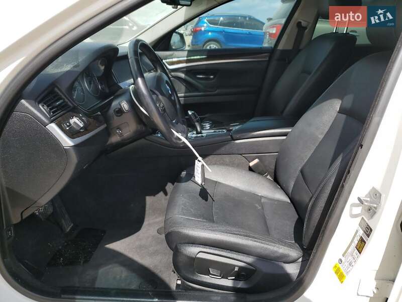 Седан BMW 5 Series 2015 в Дніпрі