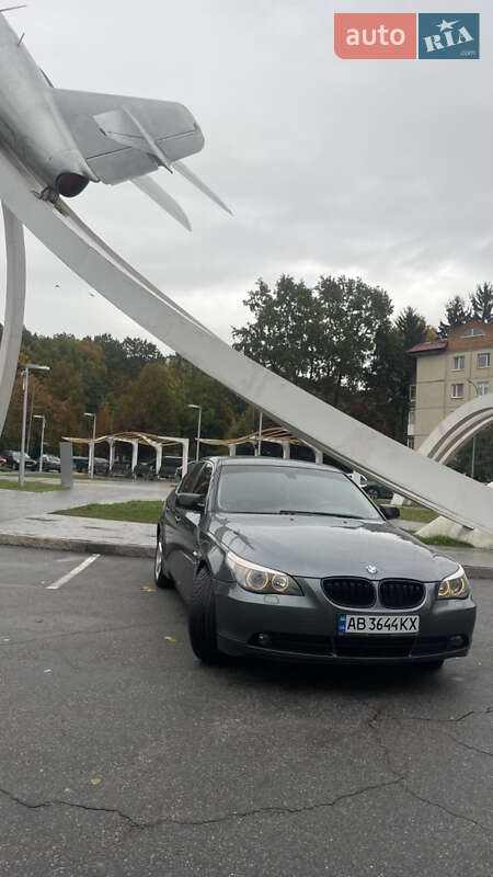 Седан BMW 5 Series 2003 в Виннице