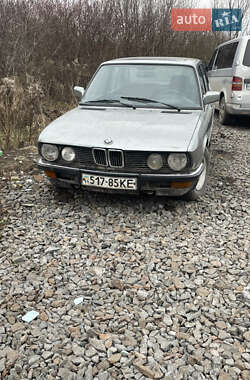 Седан BMW 5 Series 1987 в Ковелі