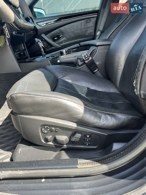 Седан BMW 5 Series 2007 в Львове