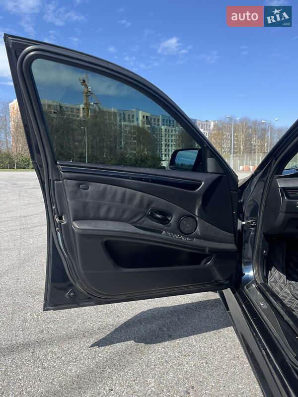Седан BMW 5 Series 2007 в Львове