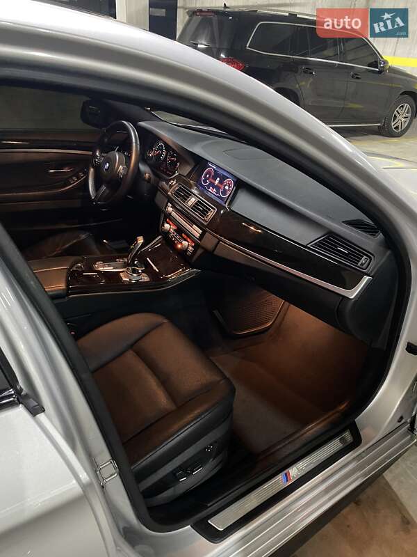 Седан BMW 5 Series 2010 в Дніпрі фото 13 Седан BMW 5 Series 2010 в Дніпрі