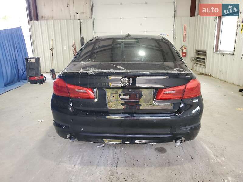 Седан BMW 5 Series 2017 в Ровно