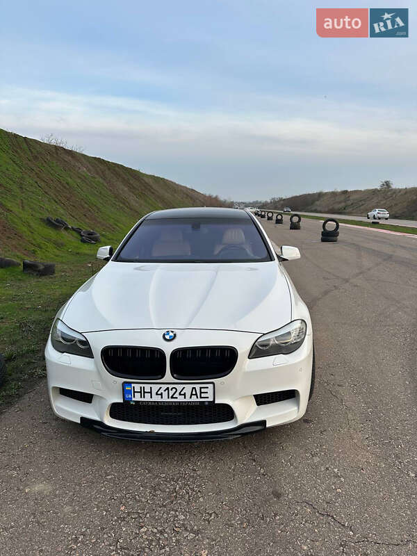 Седан BMW 5 Series 2011 в Одессе