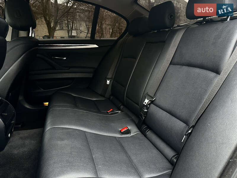 Седан BMW 5 Series 2013 в Миколаєві