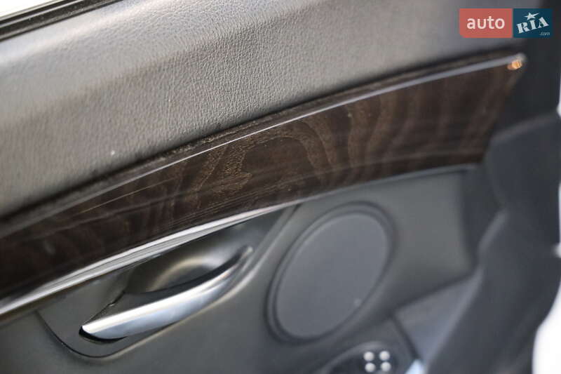 Универсал BMW 5 Series 2015 в Луцке фото 24 Универсал BMW 5 Series 2015 в Луцке