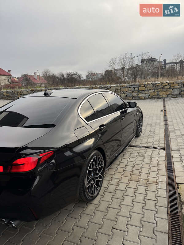 Седан BMW 5 Series 2021 в Брошневі-Облозі