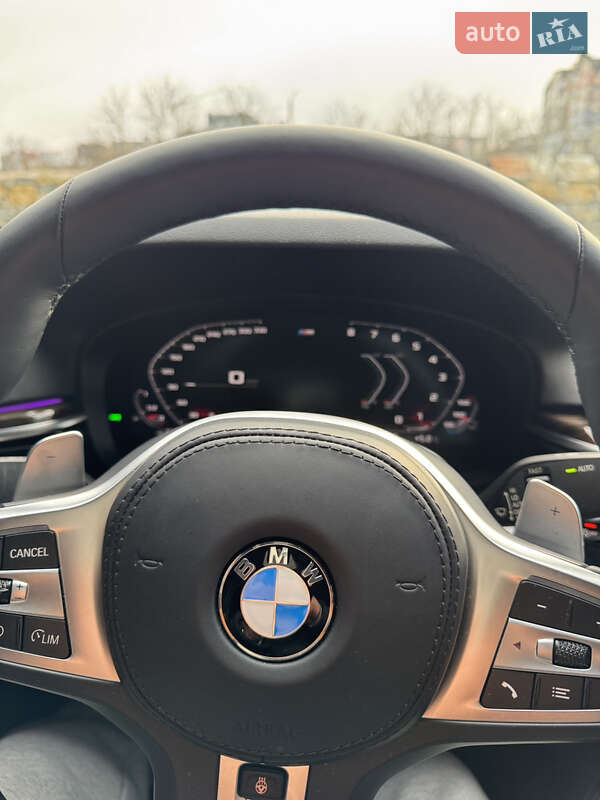 Седан BMW 5 Series 2021 в Брошневі-Облозі