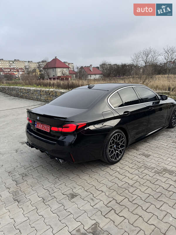 Седан BMW 5 Series 2021 в Брошневі-Облозі