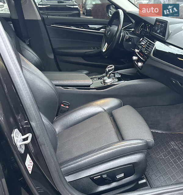 Седан BMW 5 Series 2018 в Києві фото 53 Седан BMW 5 Series 2018 в Києві