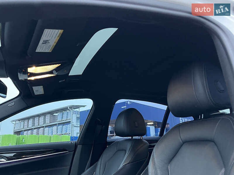 Седан BMW 5 Series 2017 в Ковеле