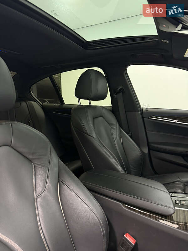 Седан BMW 5 Series 2021 в Одессе