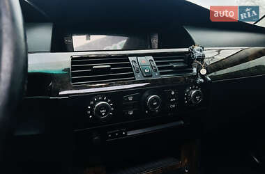 Седан BMW 5 Series 2004 в Харкові