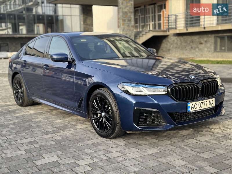 Седан BMW 5 Series 2021 в Мукачево