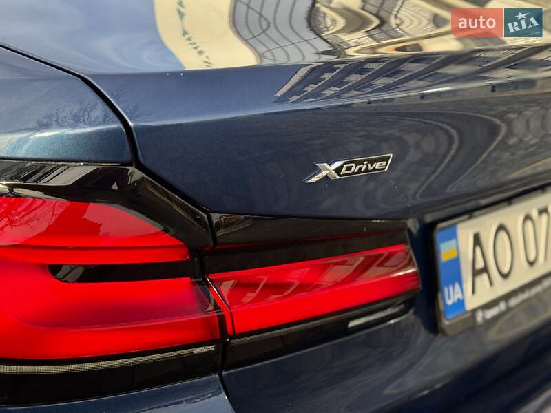 Седан BMW 5 Series 2021 в Мукачево