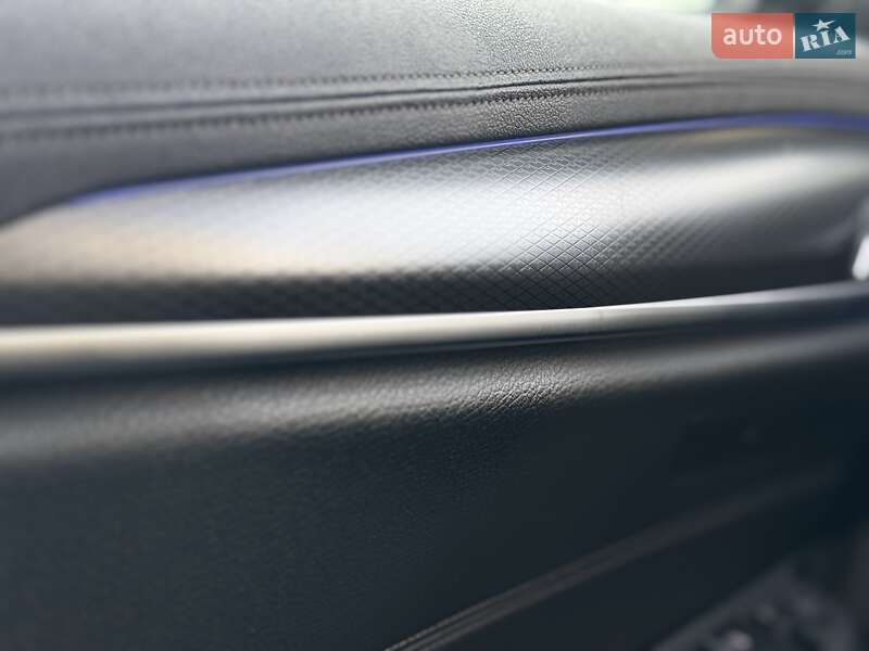 Седан BMW 5 Series 2021 в Мукачево