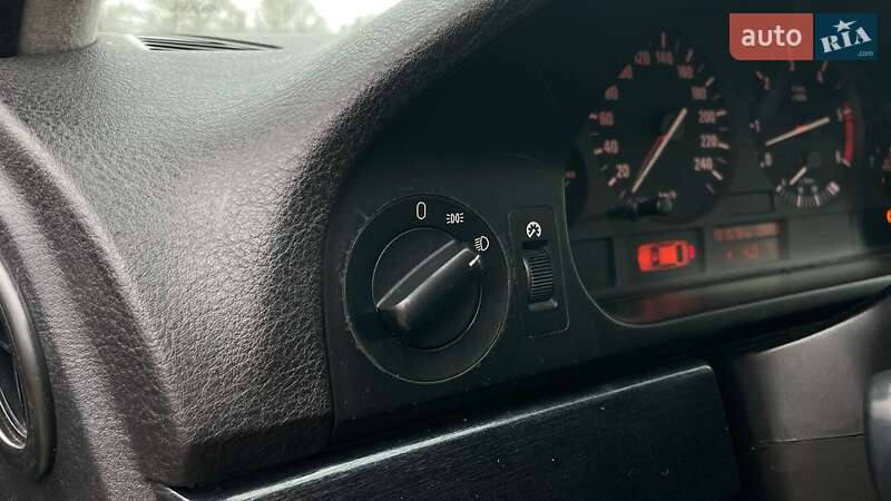 Седан BMW 5 Series 1998 в Николаеве