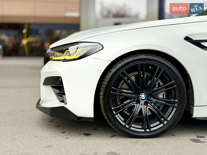 Седан BMW 5 Series 2020 в Дніпрі
