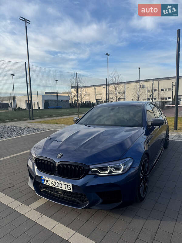 Седан BMW 5 Series 2017 в Мукачево