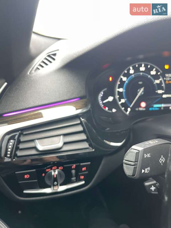 Седан BMW 5 Series 2017 в Трускавце фото 22 Седан BMW 5 Series 2017 в Трускавце