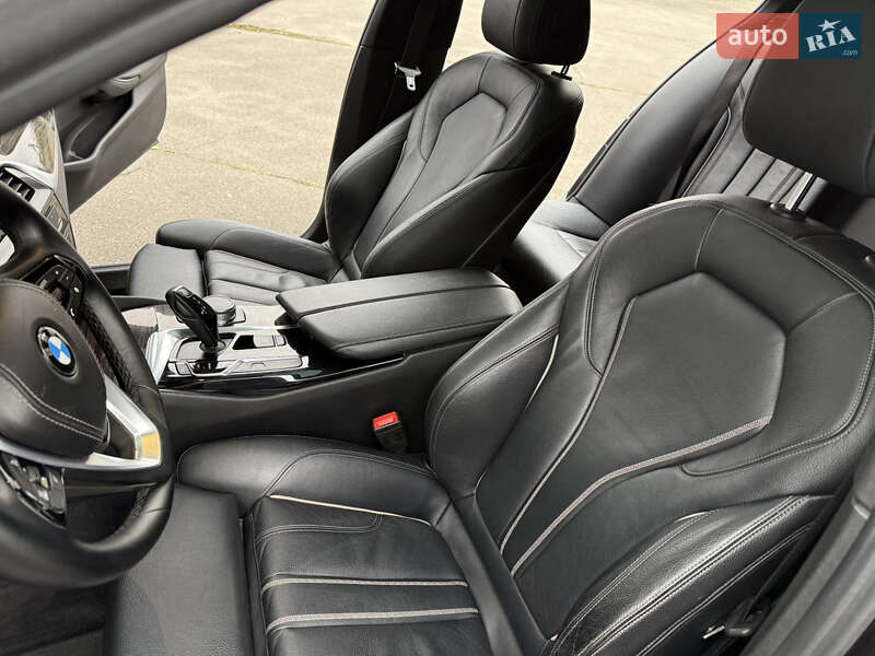 Седан BMW 5 Series 2018 в Хмельницком фото 21 Седан BMW 5 Series 2018 в Хмельницком