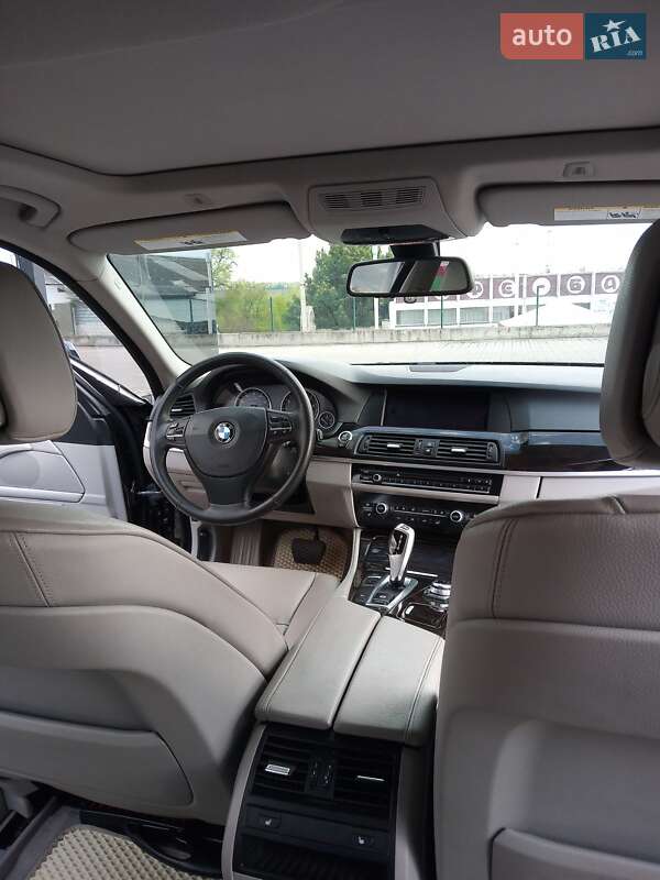 Седан BMW 5 Series 2012 в Запоріжжі