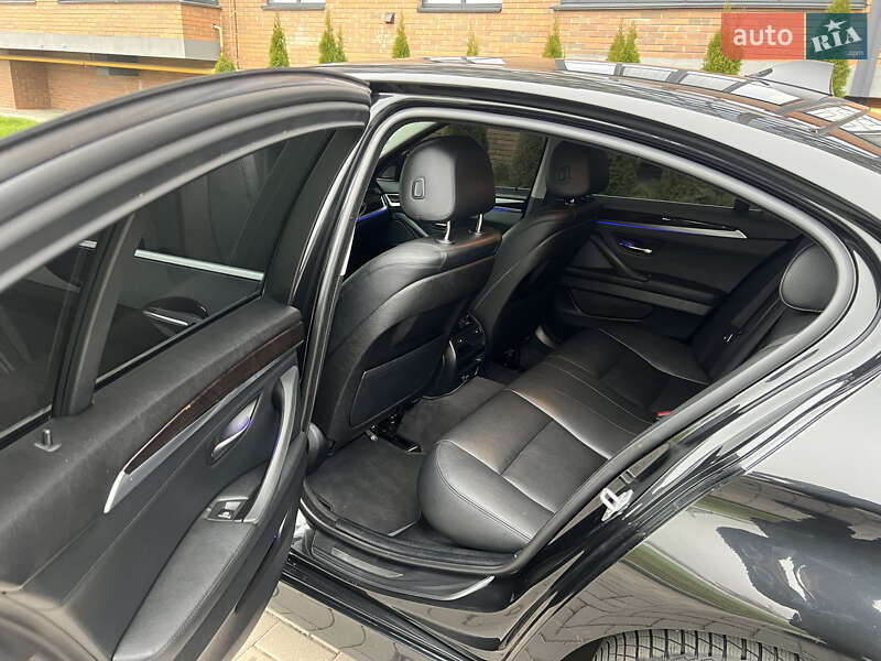 Седан BMW 5 Series 2013 в Гайсине