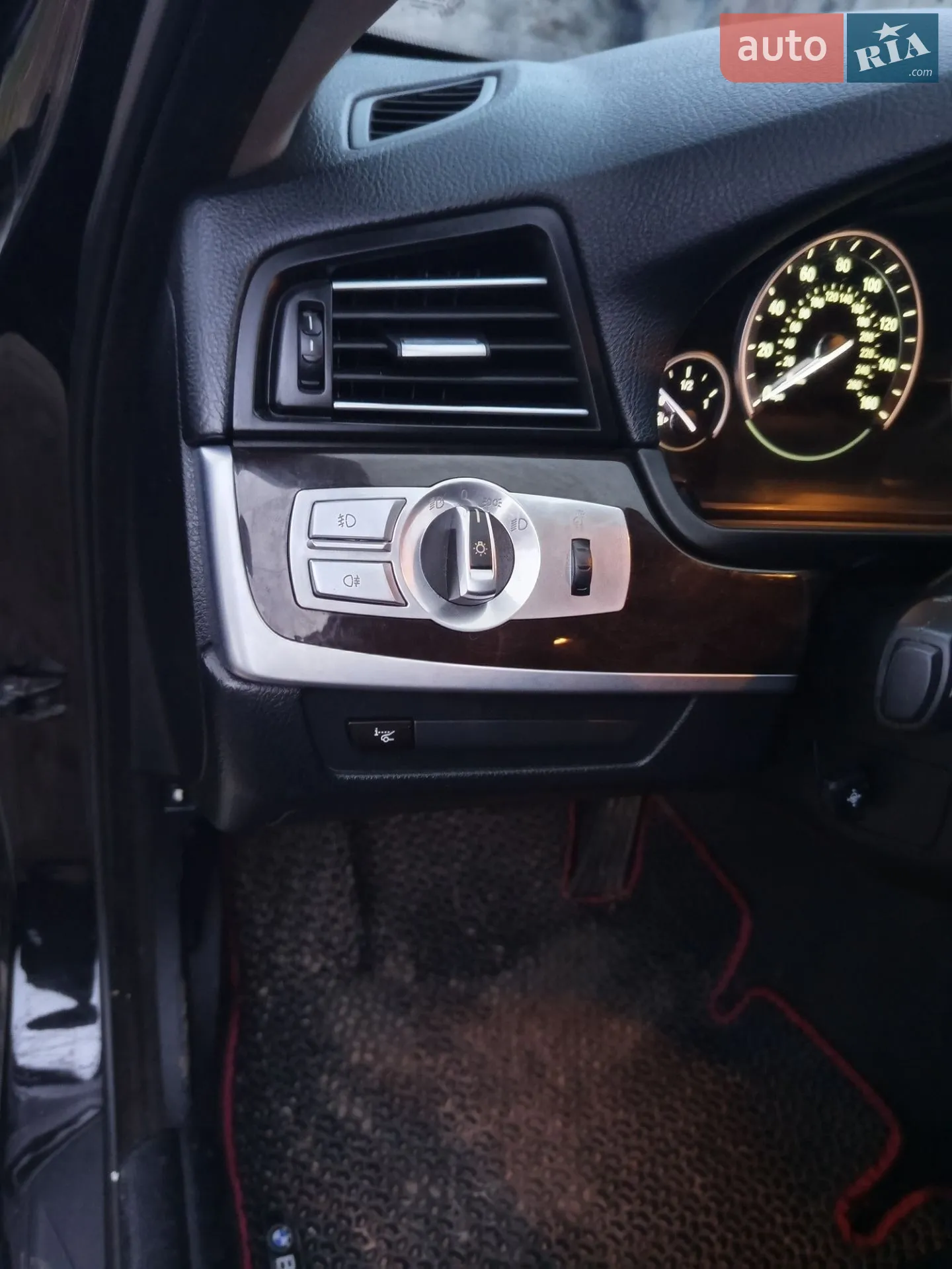 2013 BMW 5er - мініатюра 9