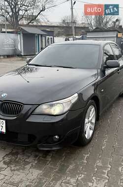 Седан BMW 5 Series 2004 в Черновцах