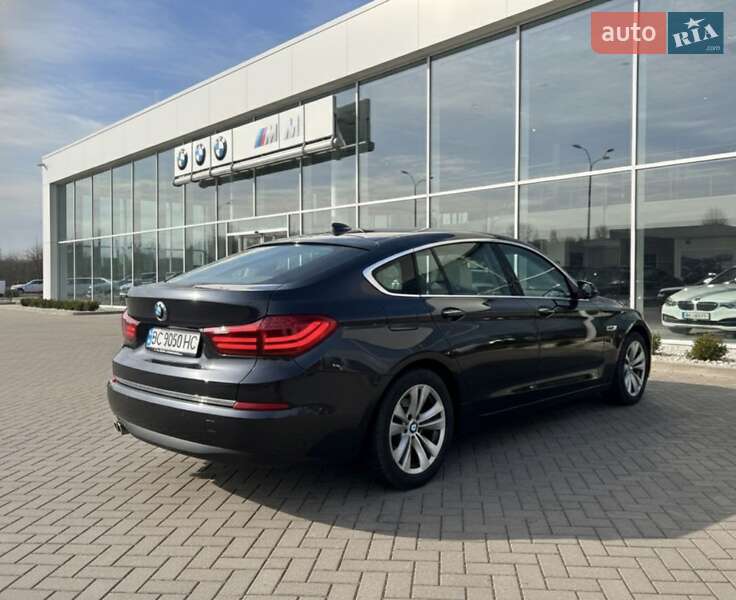 Седан BMW 5 Series 2015 в Шептицькому