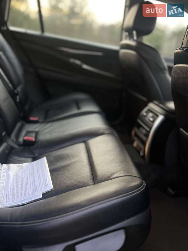 Седан BMW 5 Series 2015 в Шептицькому