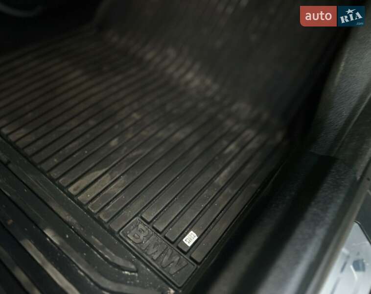 Седан BMW 5 Series 2015 в Шептицькому