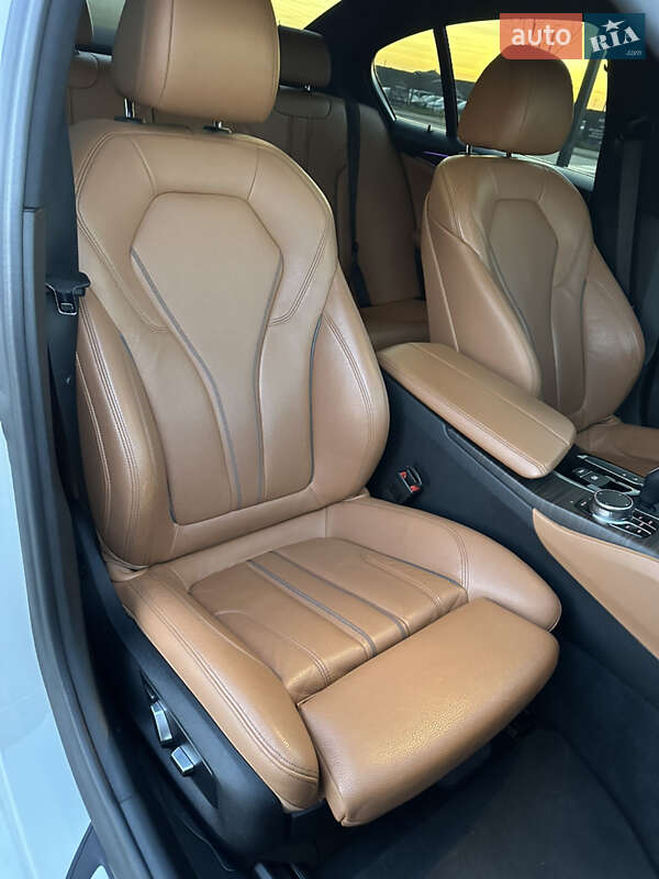 Седан BMW 5 Series 2018 в Ужгороді фото 24 Седан BMW 5 Series 2018 в Ужгороді