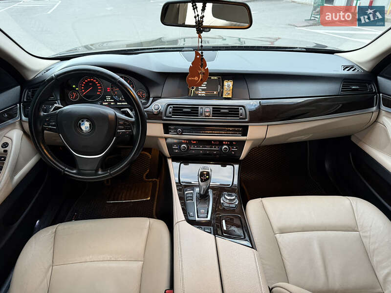 Седан BMW 5 Series 2012 в Тернополе
