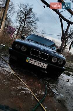 Седан BMW 5 Series 1995 в Іршаві