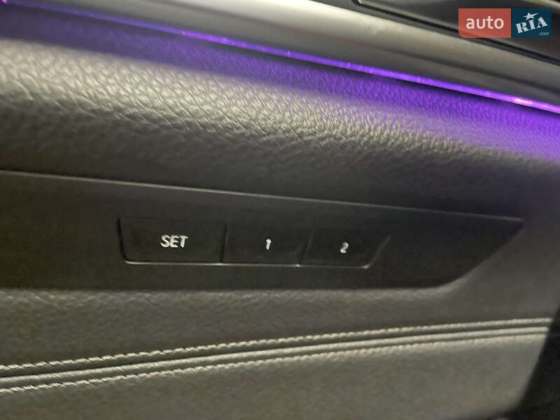 Седан BMW 5 Series 2017 в Львове