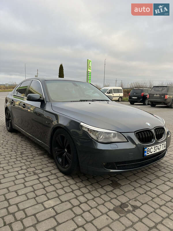 Седан BMW 5 Series 2008 в Львові