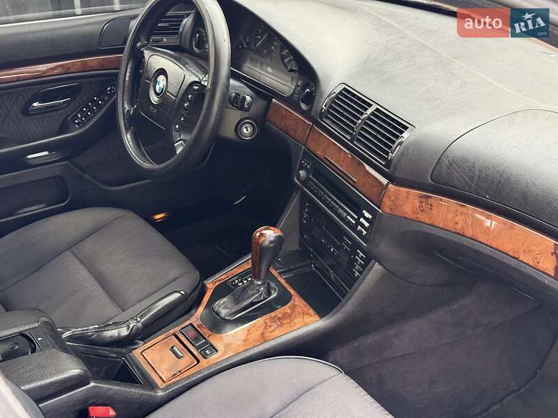 Универсал BMW 5 Series 2001 в Николаеве фото 13 Универсал BMW 5 Series 2001 в Николаеве