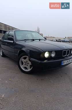 Седан BMW 5 Series 1992 в Полтаве