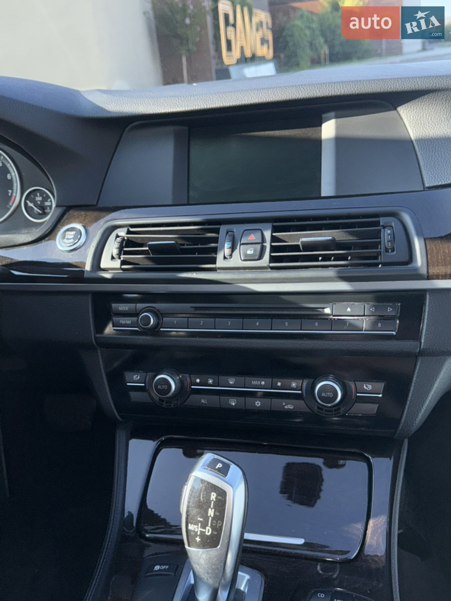 2011 BMW 5er - мініатюра 7
