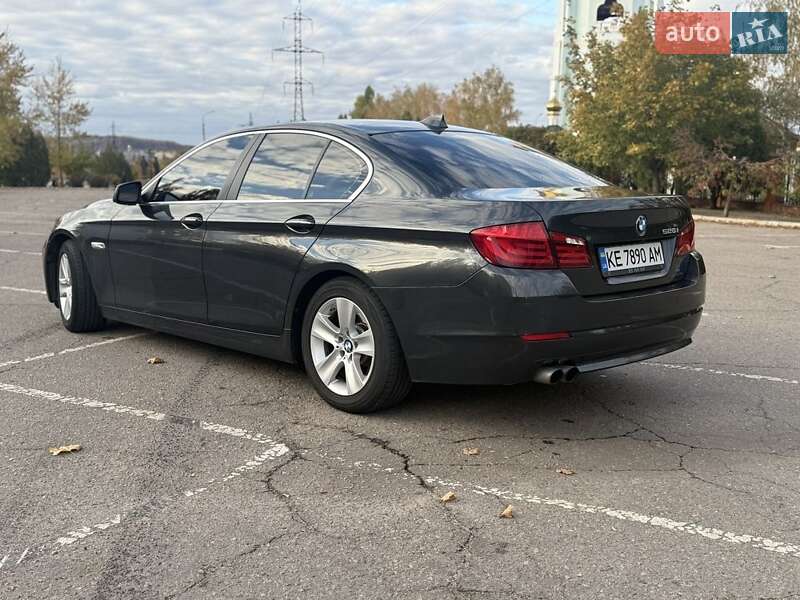 Седан BMW 5 Series 2011 в Кривому Розі