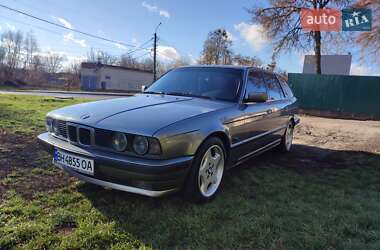 Універсал BMW 5 Series 1991 в Ромнах