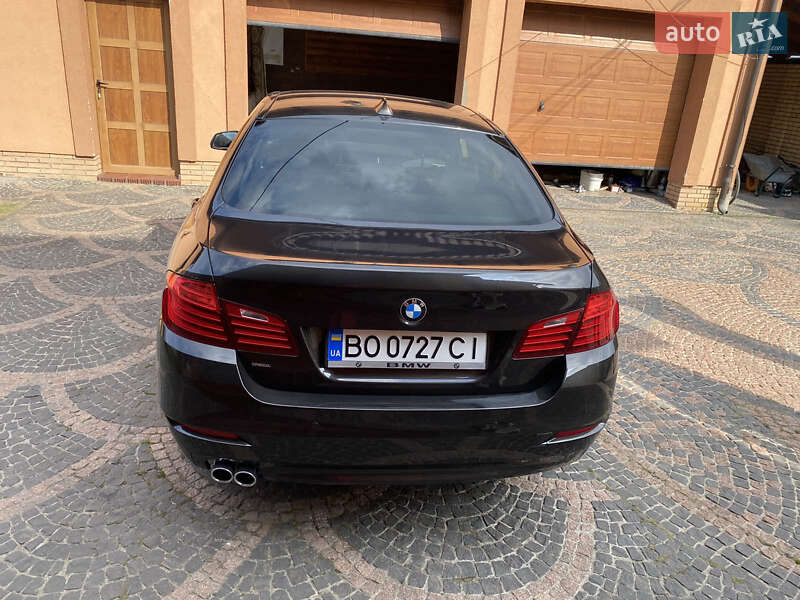Седан BMW 5 Series 2016 в Тернополі
