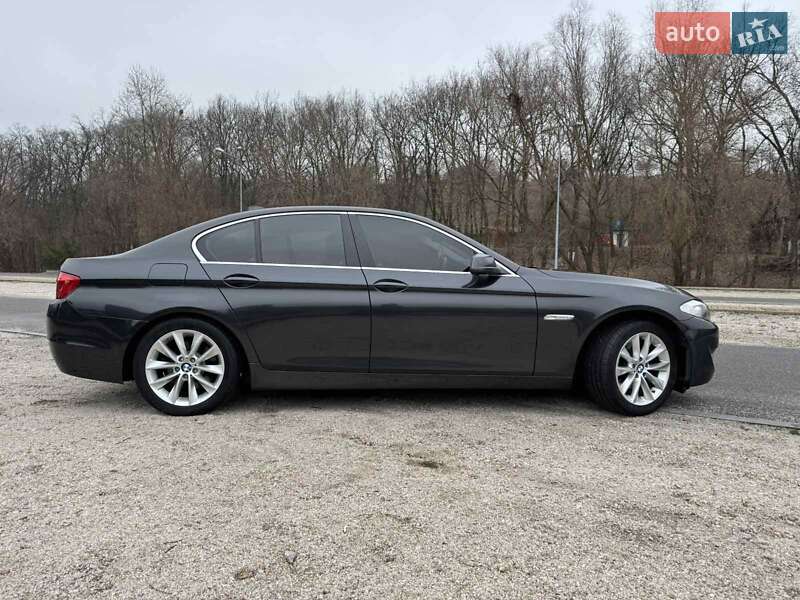 Седан BMW 5 Series 2011 в Днепре