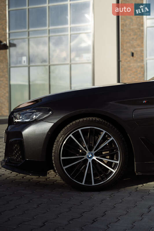 Седан BMW 5 Series 2018 в Тернополі