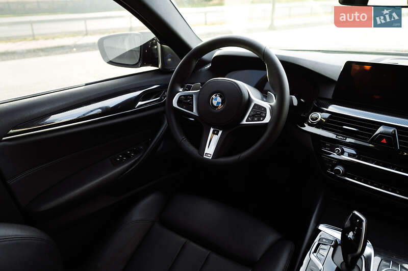 Седан BMW 5 Series 2018 в Тернополі